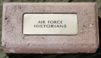 571 - Air Force Historians