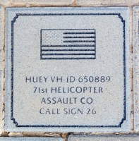 Huey VH-1D 650889 - VVA 457 Memorial Area B (147 of 222) (2)